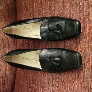 Salvatore Ferragamo Women's tassel shoes. 6.5 B